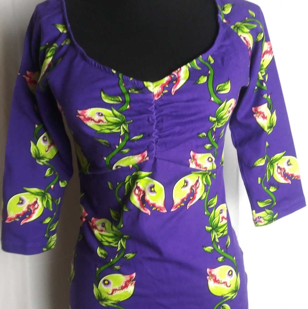 Couture for every body pin up Venus Fly Trap shirt